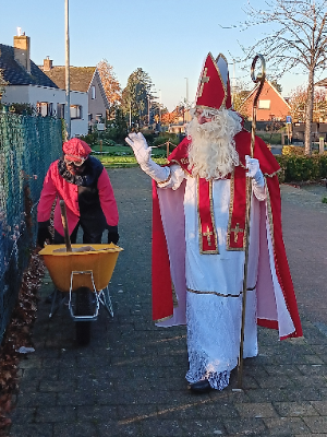 Sint Maarten op bezoek in onze school